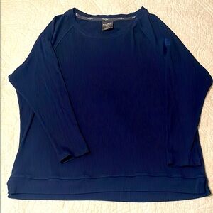 Belyn Key Navy Quarter Sleeve Top